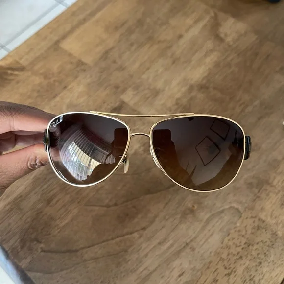 Ray-Ban Gold and Brown Aviator Glasses with Gradient Lenses - Picture 7 of 7